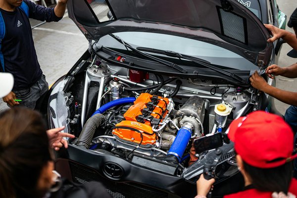 Comment sélectionner un compresseur d'air pour une voiture de course?